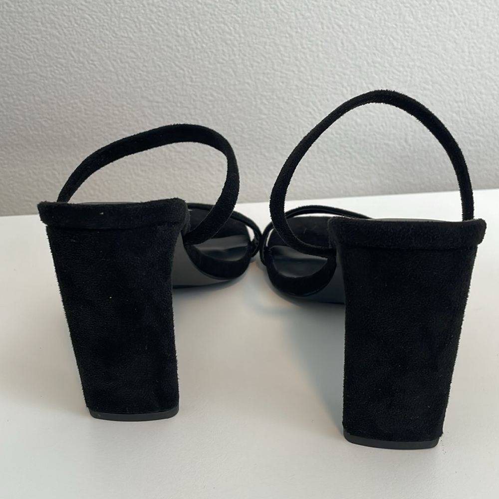 Lulus black strappy suede sandals - Picture 2 of 6